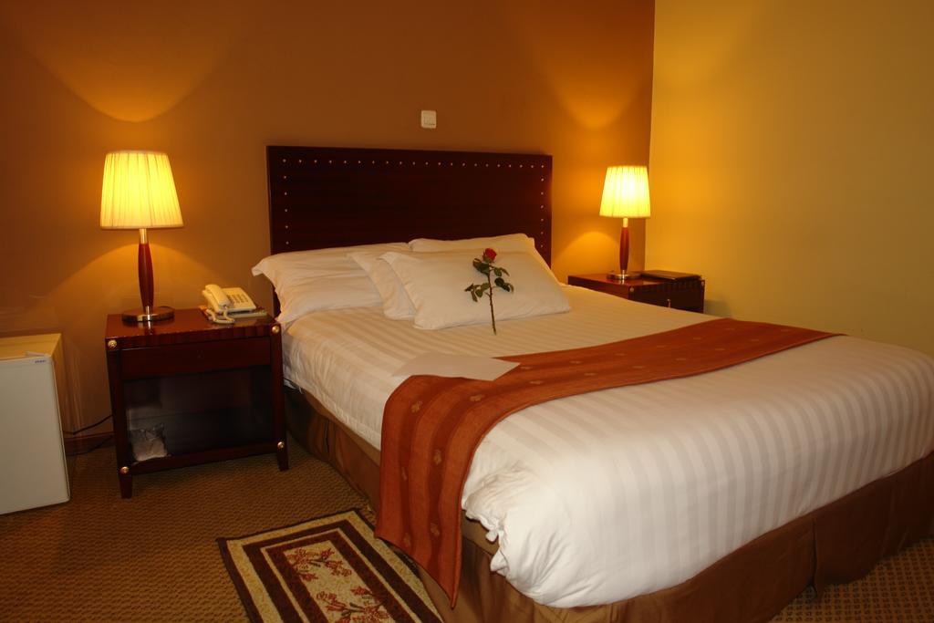 Soramba Hotel Business Plc Adis Abeba Exterior foto
